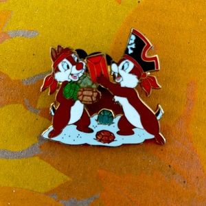 Disney Chip and Dale pin